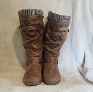Chelsey mid calf boots